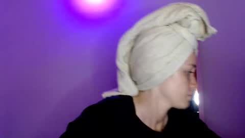 jellyrose online show from 12/17/25, 07:20