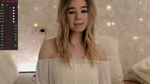 EvaSileZ online show from 10/22/25, 05:08