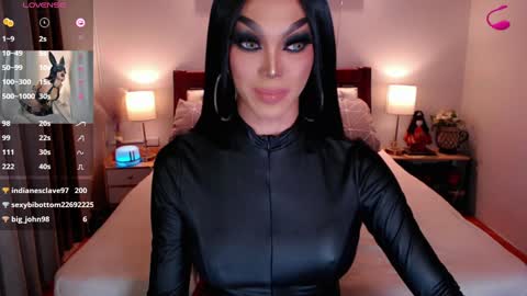 Queen Jenifer online show from 01/26/25, 11:08