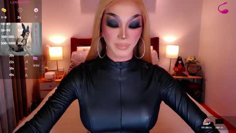 Queen Jenifer online show from 01/29/25, 07:53