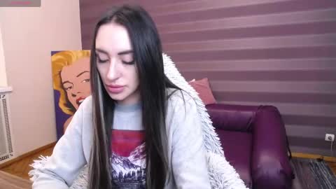 Kira online show from 04/13/26, 06:41