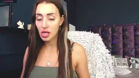 Snapshot of jeniferstone chatting on 07/14/26, 10:21 Kira online show from 07/14/26, 10:21