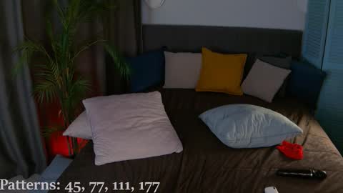 Snapshot of jenifferjenn chatting on 09/29/25, 08:52 Anna online show from 09/29/25, 08:52