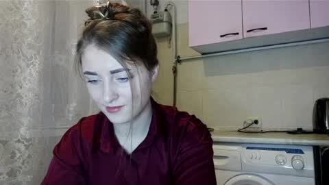 Jeniffer online show from 12/21/25, 09:00