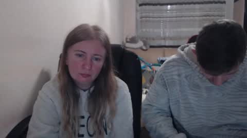 JenisAndPeter online show from 12/13/25, 08:04