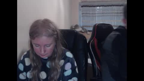 JenisAndPeter online show from 04/02/26, 04:37