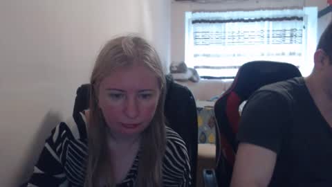 JenisAndPeter online show from 05/13/26, 05:27
