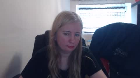 JenisAndPeter online show from 05/20/26, 05:02
