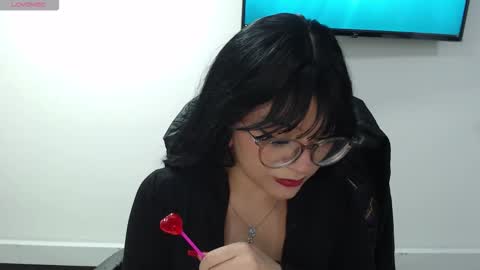 jenn online show from 09/19/25, 11:16