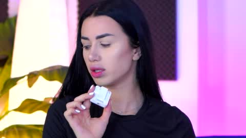 jenna_day online show from 11/10/25, 10:25