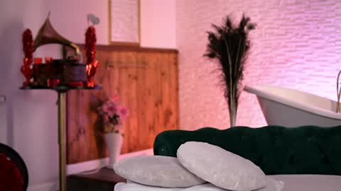 jenna_day online show from 04/17/26, 06:38