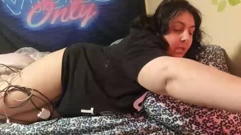  Dragon Queen. Be my Dragon --  and  online show from 04/19/26, 08:44