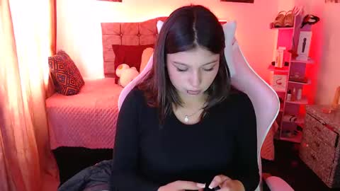 Snapshot of jennal_010 chatting on 02/18/25, 04:26 jennal_010 online show from 02/18/25, 04:26