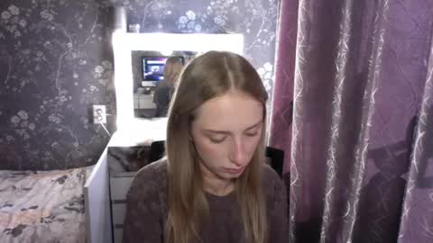 Snapshot of jennalomer chatting on 06/06/26, 12:43 Jenna online show from 06/06/26, 12:43