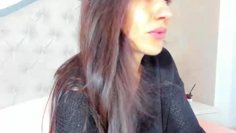 JennaMyers online show from 11/17/25, 08:03