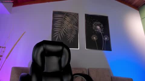 Snapshot of jennaolson chatting on 02/03/25, 06:39 Jenna Olson online show from 02/03/25, 06:39