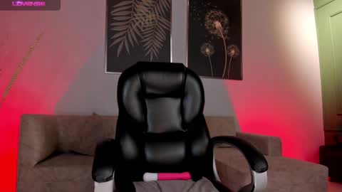 Snapshot of jennaolson chatting on 02/04/25, 12:40 Jenna Olson online show from 02/04/25, 12:40