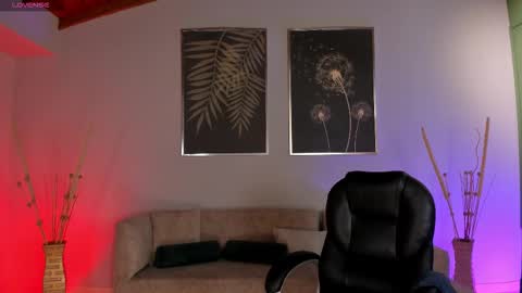 Snapshot of jennaolson chatting on 09/19/25, 10:49 Jenna Olson online show from 09/19/25, 10:49