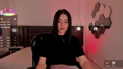 Jenna Olson  online show from 12/15/25, 06:34