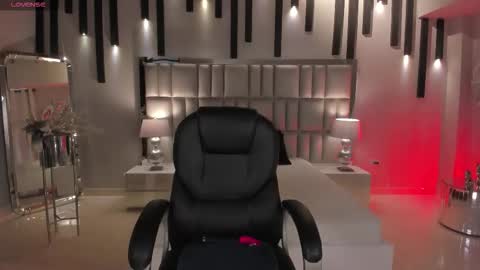 Jenna Olson  online show from 01/10/26, 07:15