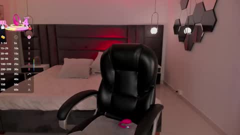 Jenna Olson  online show from 01/12/26, 11:59