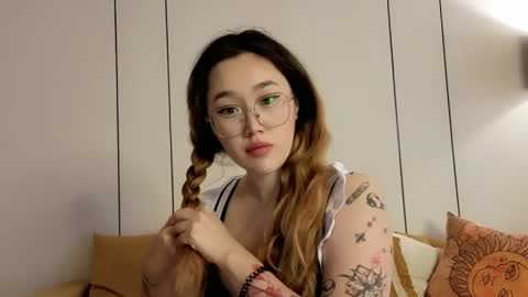 JENNA online show from 05/04/26, 04:19