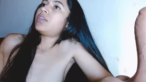 Snapshot of jenner_lena chatting on 06/05/26, 07:25 jenner_lena online show from 06/05/26, 07:25