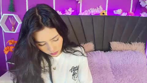 Jenner online show from 12/14/24, 03:51