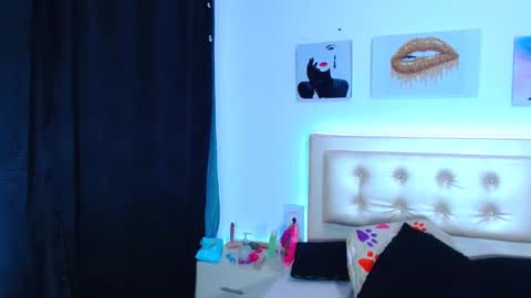 jenn online show from 12/20/24, 01:14