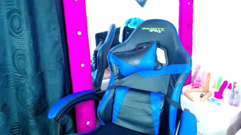 jenn online show from 02/03/26, 06:22