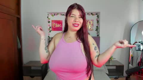 Snapshot of jennie_boobs_ chatting on 09/25/25, 08:23  Jennie   online show from 09/25/25, 08:23