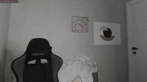 Jennie online show from 12/15/25, 01:32