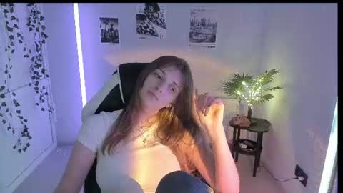 Snapshot of jenniestar chatting on 07/06/26, 03:36 Karla online show from 07/06/26, 03:36
