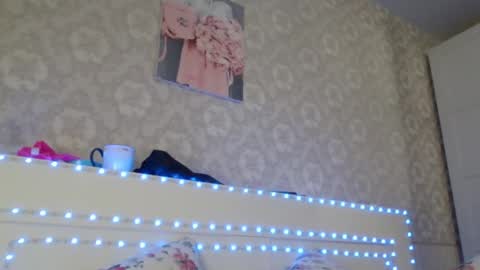 Jennifer online show from 01/30/25, 01:31