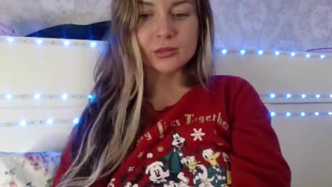 Jennifer online show from 02/06/25, 01:32