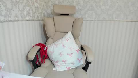 Jennifer online show from 11/02/25, 06:21