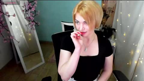 Jennifer online show from 05/05/26, 06:54