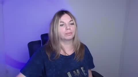 Jennifer online show from 09/12/25, 06:52