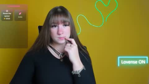 Jennifer online show from 10/25/25, 05:59