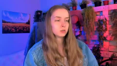 Snapshot of jennifergraces chatting on 07/19/26, 06:55 Jennifer online show from 07/19/26, 06:55