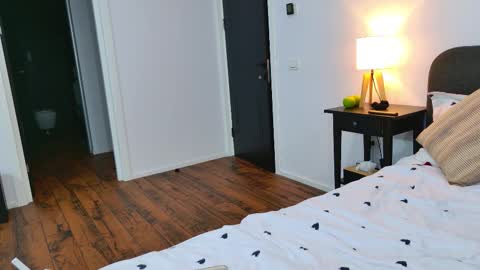 Jenny online show from 10/16/25, 07:59