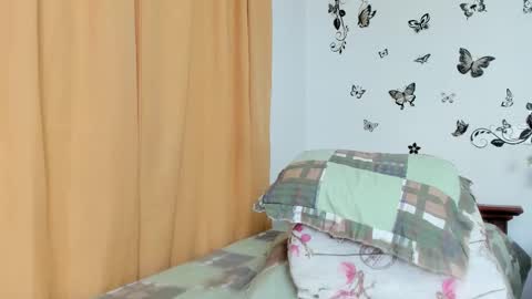 jenniferloveyou online show from 11/19/25, 04:18