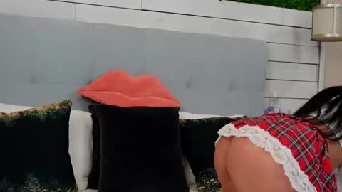 JenniferLovve online show from 09/18/25, 03:52