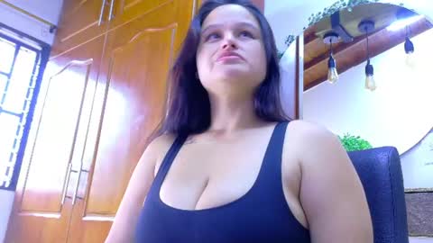 Snapshot of jennifervega1 chatting on 06/26/26, 09:41 Jennifer vega online show from 06/26/26, 09:41
