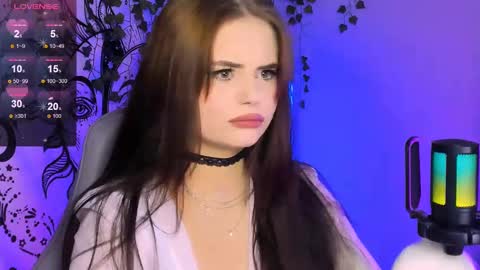 Snapshot of jenniferwandis77 chatting on 03/05/25, 09:05 Jenni online show from 03/05/25, 09:05