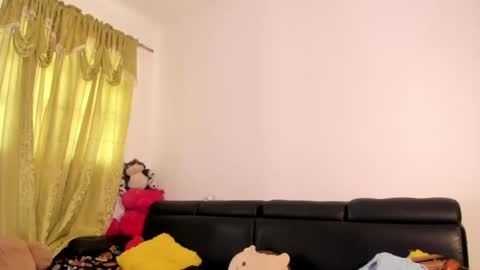 jenniifer_t online show from 05/01/26, 05:17