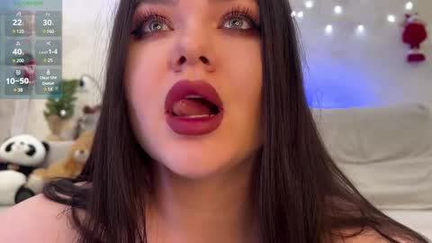 Mila online show from 01/03/25, 01:58