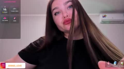 Mila online show from 09/21/25, 05:58