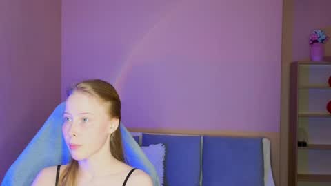 Next broadcast on December 05 subject to change  online show from 04/06/26, 01:01