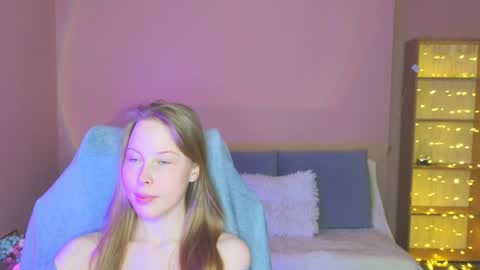Snapshot of jenny_angelok chatting on 05/10/26, 01:49 Next broadcast on December 05 subject to change online show from 05/10/26, 01:49